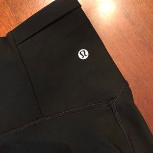 Lululemon 7/8 Wunder Under Leggings w/mesh